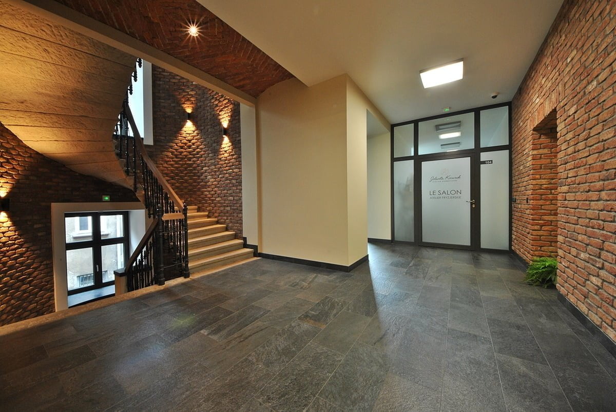 LOKAL17NUMER1 LOKAL17NUMER1